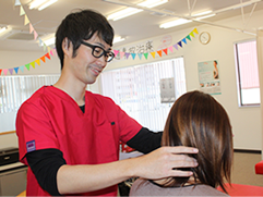 むちうち施術の様子